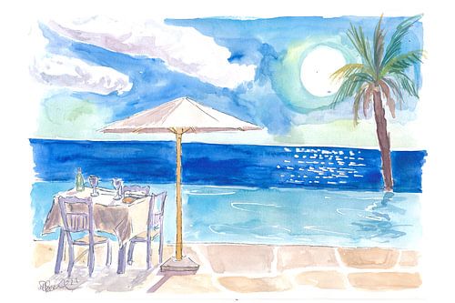 Table à manger au bord de la piscine à débordement avec vue sur la mer à l'infini