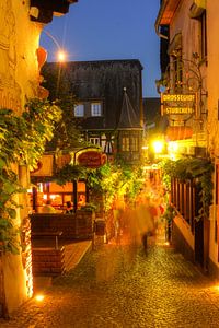Ruedesheim am Rhein : Drosselgasse  bei Abenddämmerung