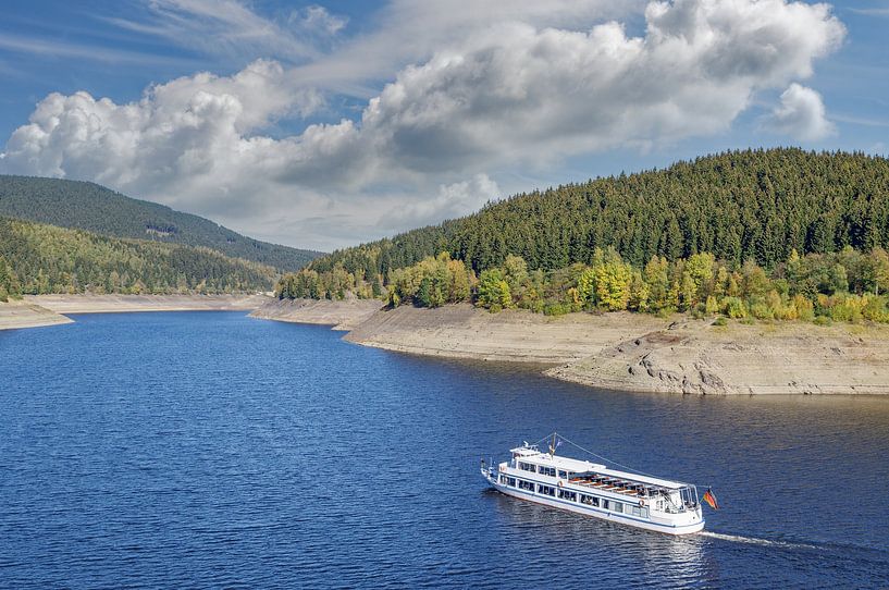 de Okertalsperre in het Harz gebergte van Peter Eckert