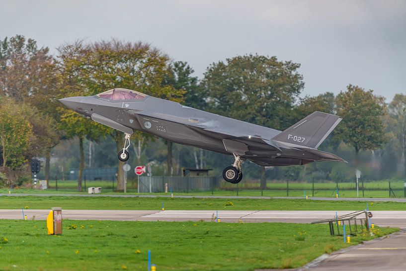 Royal Air Force F-35 Lightning II (F-027). by Jaap van den Berg