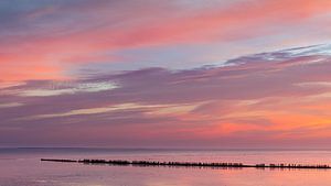 Zonsopkomst boven de Waddenzee van Henk Meijer Photography