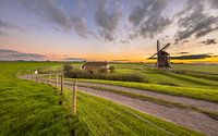 Oude molen Goliath tijdens zonsondergang
