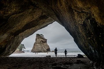 Cathedral Cove, New Zealand by Niek