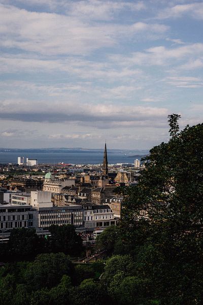 Edinburgh by Hello Pompoyo