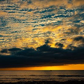 Sonnenuntergang am Meer von Gert Hilbink