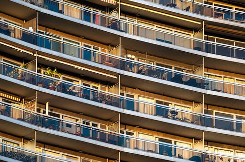 Patronen van een flatgebouw