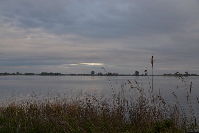 Tjeukemeer (Friesland) bij avondschemer van FotoGraaG Hanneke