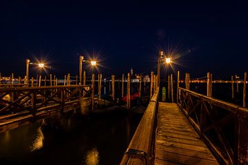 Die Häfen von Venedig am Abend von Damien Franscoise