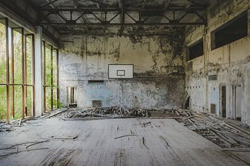 Sportzaal Tsjernobyl van Perry Wiertz