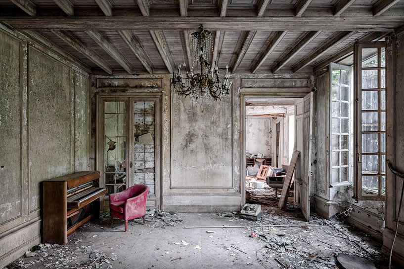 Lost Place - abandoned piano by Gentleman of Decay