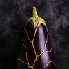 Kunst van Kintsugi gouden aubergine van Eric Nagel