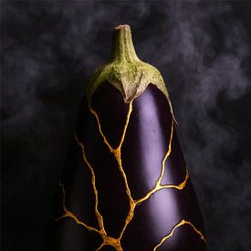 Kunst van Kintsugi gouden aubergine van Eric Nagel