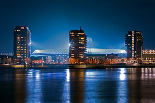 The Kuip on the water