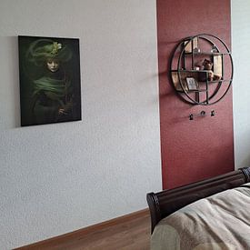 Klantfoto: Vrouw in het groen van Bert Nijholt, op canvas