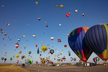 Festival de montgolfières sur Cornelius Fontaine