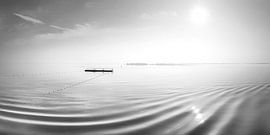 Sanfter See von Manfred Voss, Schwarz-weiss Fotografie