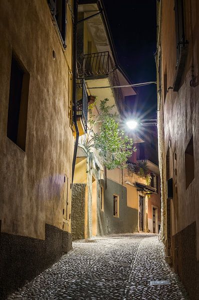 Ruelle de nuit à Malcesine par Jürgen Schmittdiel Photography