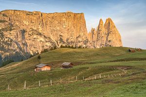 Schlern und Santnerspitze in Südtirol von Michael Valjak