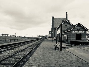 Stille am Bahnhof Medemblik von Ria Scheewe