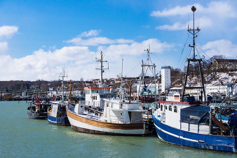 Fishing boats on shore of the Baltic Sea by Rico Ködder