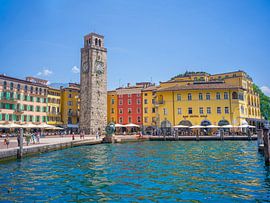 Riva del Garda - Vieux port et Torre Apponale sur t.ART