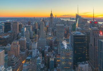 Skyline New York City - Empire State Building (USA) van Marcel Kerdijk