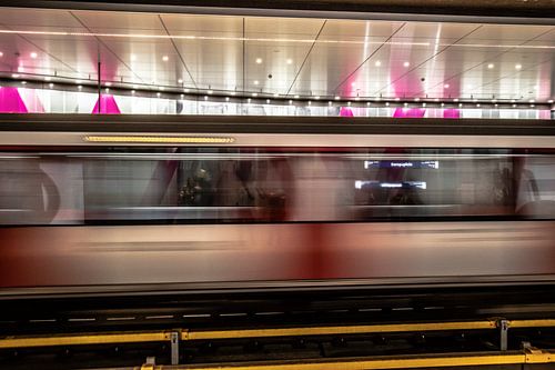 metro station op de noord zuid lijn Amsterdam