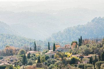 Paysage époustouflant sur la Côte d'Azur en France sur Rosanne Langenberg