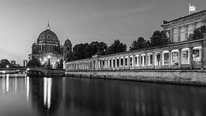 Sonnenaufgang in Schwarz-Weiß in Berlin, Deutschland von Henk Meijer Photography