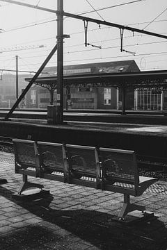 Wachten, treinstation Aalst van Imladris Images