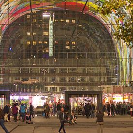 Markthal Rotterdam bij avond von Wim Aalbers