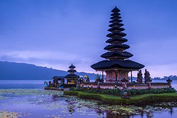 Am frühen Morgen in Pura Ulun Danu Bratan
