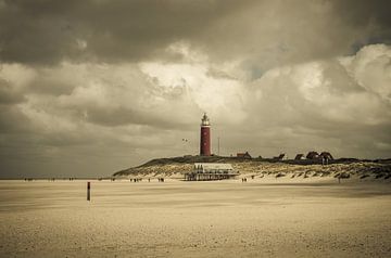 Vuurtoren Texel bij stormachtig weer