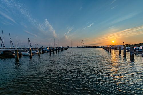 Sonnenuntergang am Hafen Altefähr, Insel Rügen