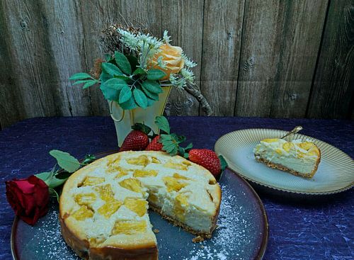 Vers gebakken ananas kaastaart