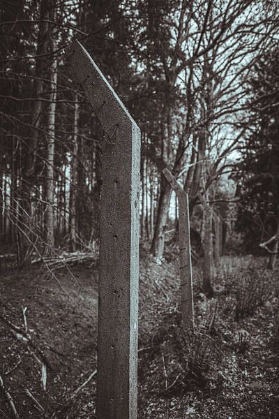 Part of the original fence of camp Westerbork by MdeJong Fotografie