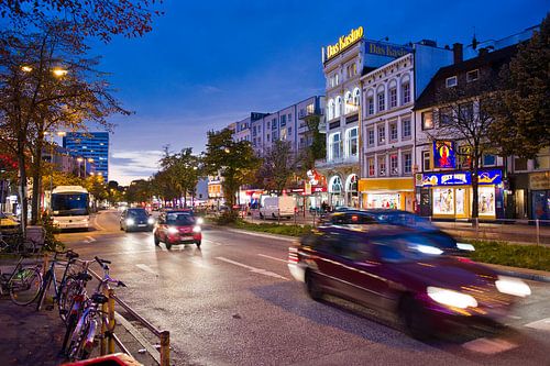 Hamburg - Uitzicht op de Reeperbahn in de Hanzestad in de avond