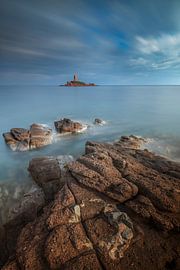 the Dramont and the golden island by Yannick Lefevre