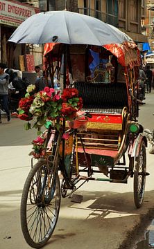 Rickshaw in Kathmandu, Nepal van Xandra Ribbers