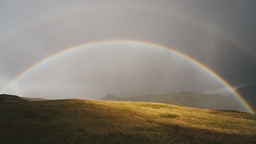 Regenboog op de Faeröer van MijuKasi