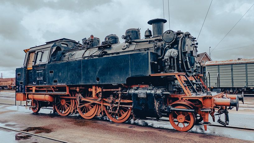 Steam locomotive. by Jaap van den Berg
