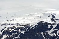 Die Berge im Süden Islands II von Ronne Vinkx Miniaturansicht