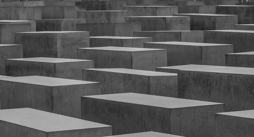 Holocaust monument by Wouter Derks