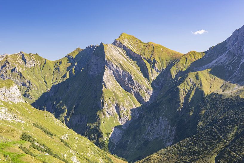 Rädlergrat on Himmelhorn, 2111m, Schneck, 2268m and Himmeleck, 2145m, Allgäu Alps by Walter G. Allgöwer
