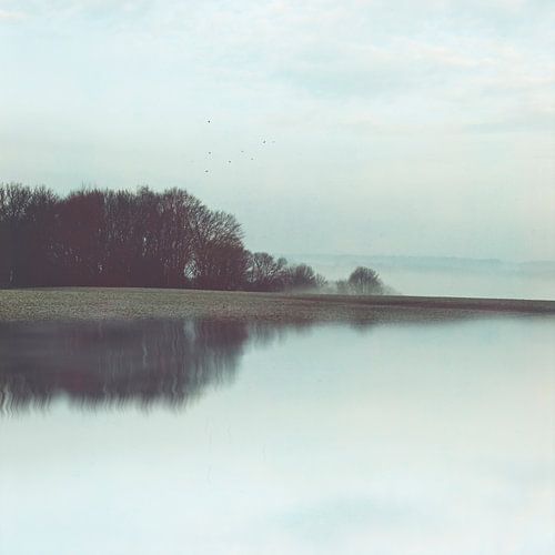 Minimalistische Landschaft Spiegelung