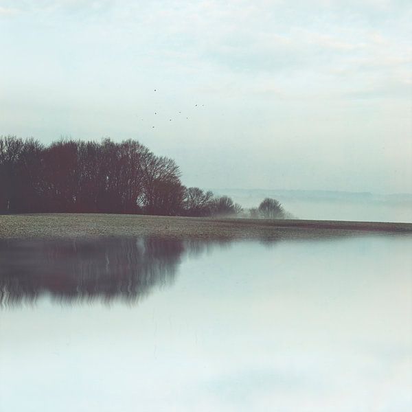 Minimalist Landscape Reflection by Dirk Wüstenhagen
