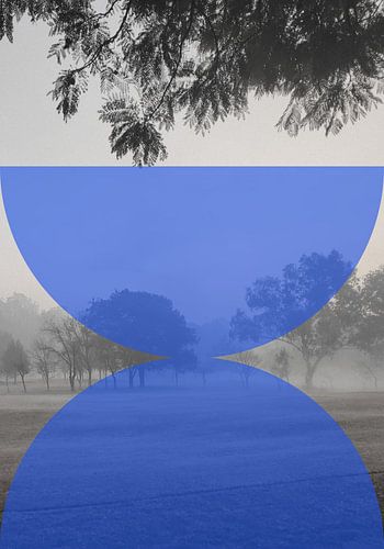 Horizon bleu brumeux