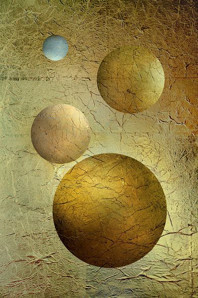 Round shapes in gold and copper metal. 2 by Alie Ekkelenkamp