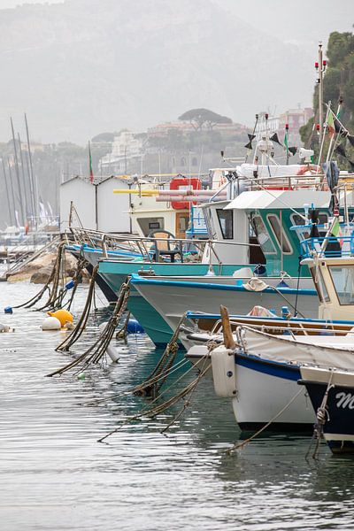 In the harbour of Sorrento by t.ART