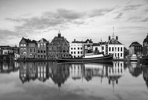 Historisch maassluis in zwartwit